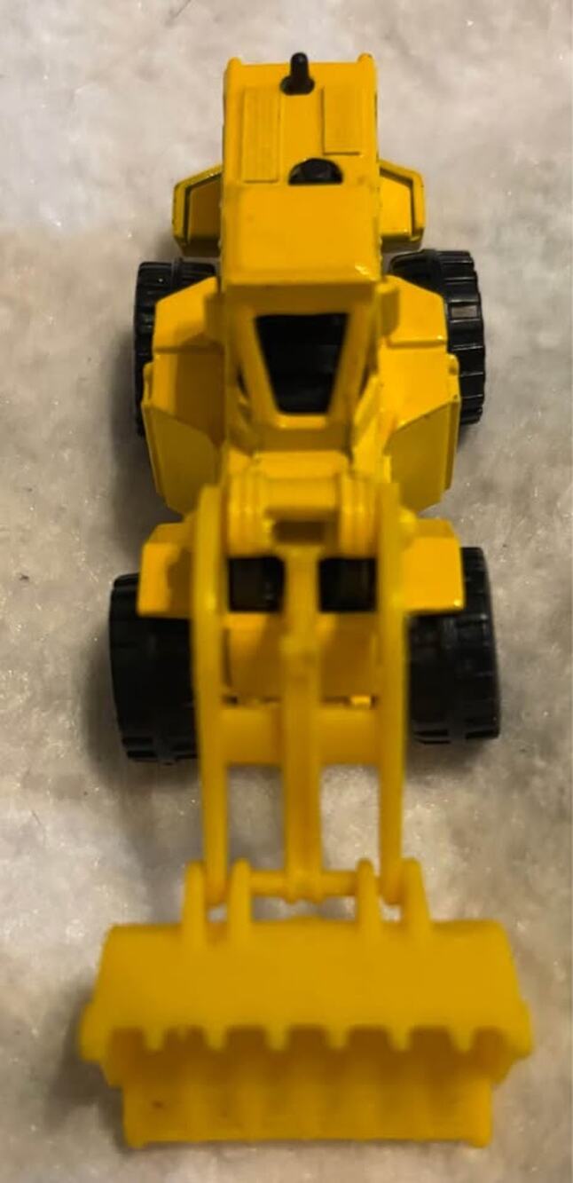 Hot Wheels 1982 yellow, Malaysia-made, no-tampo CAT Wheel Loader #1173